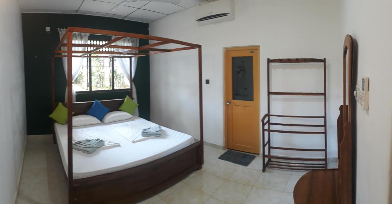 Coco Hostels - Weligama Exteriör bild